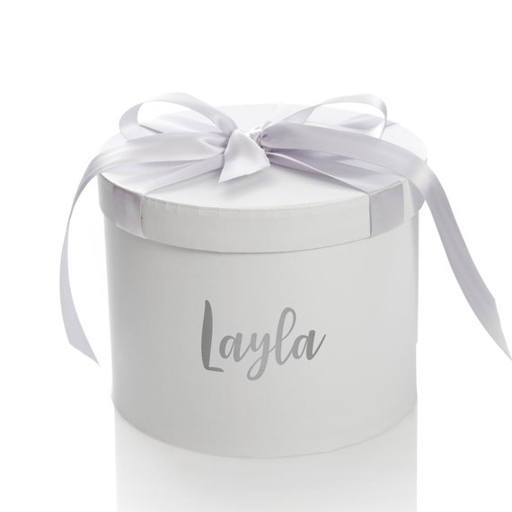 white circle gift boxes